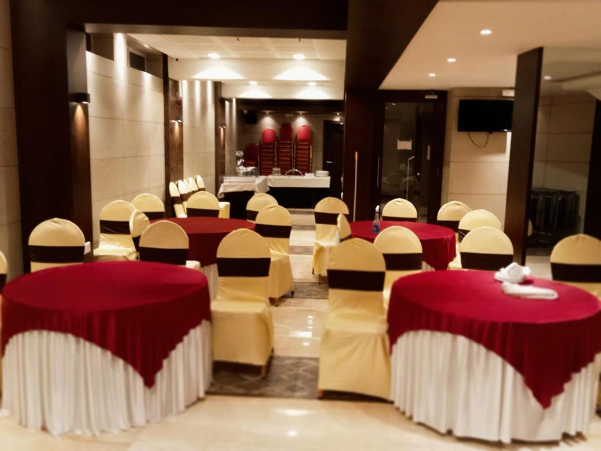 Hotel Laxvas Thane Εξωτερικό φωτογραφία