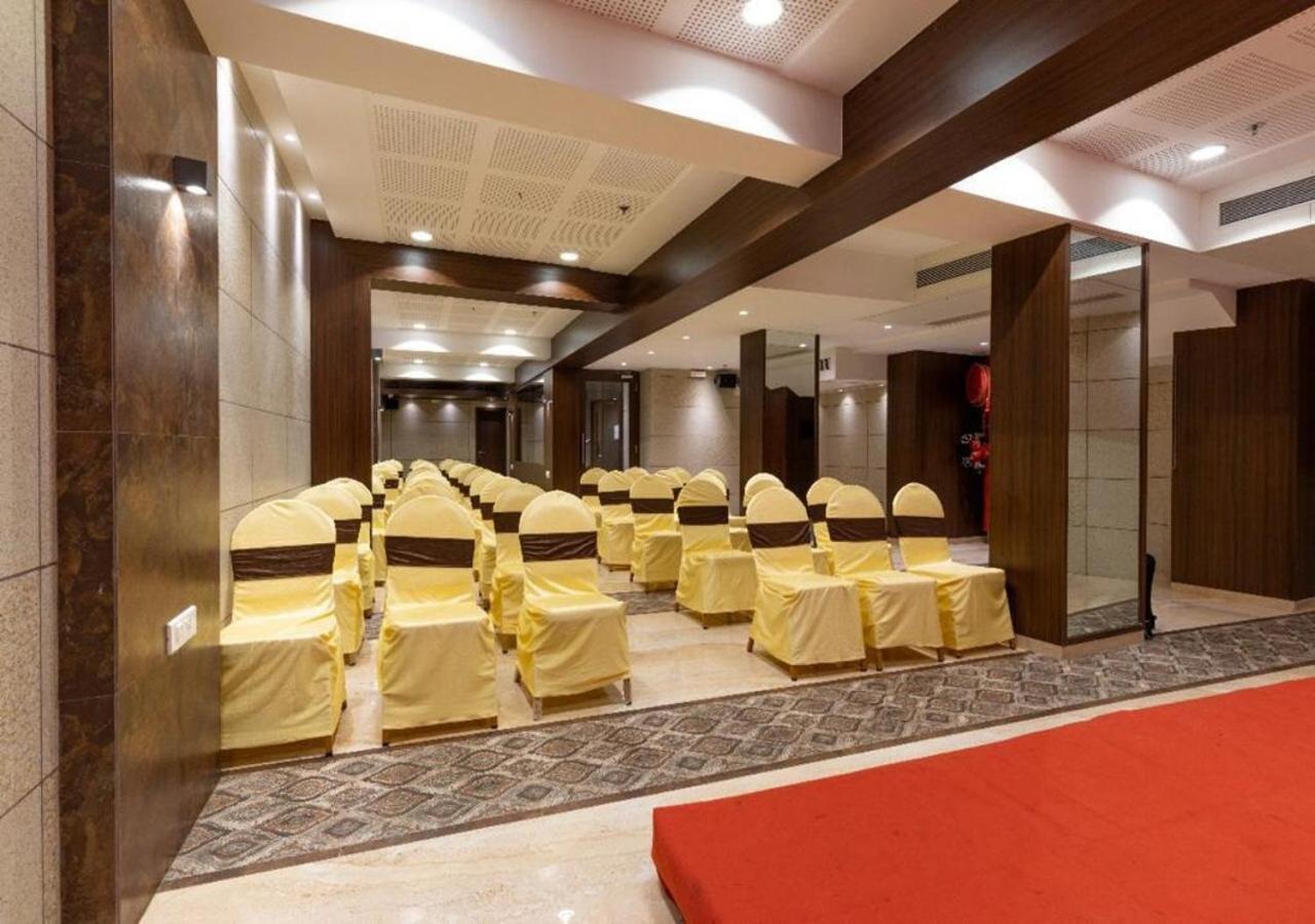 Hotel Laxvas Thane Εξωτερικό φωτογραφία